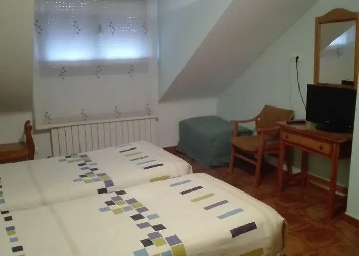 Hotel Puente De Piedra