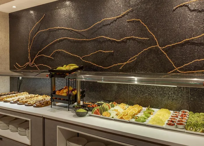 Ilunion Pio XII Hotel Madrid