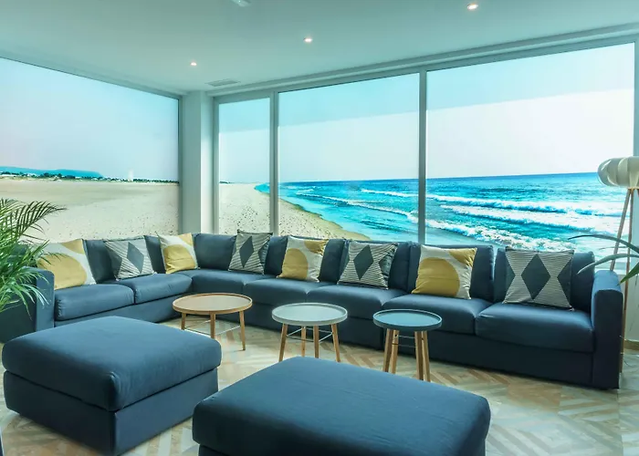 Take Surf Hostel Conil