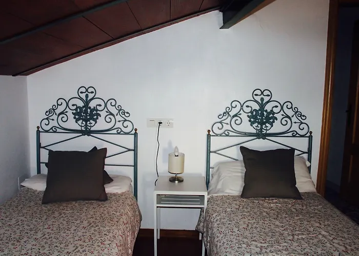 Hostel El Lago, Caceres