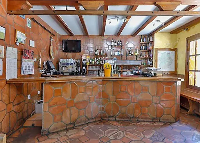 Hostal Alfonso XI