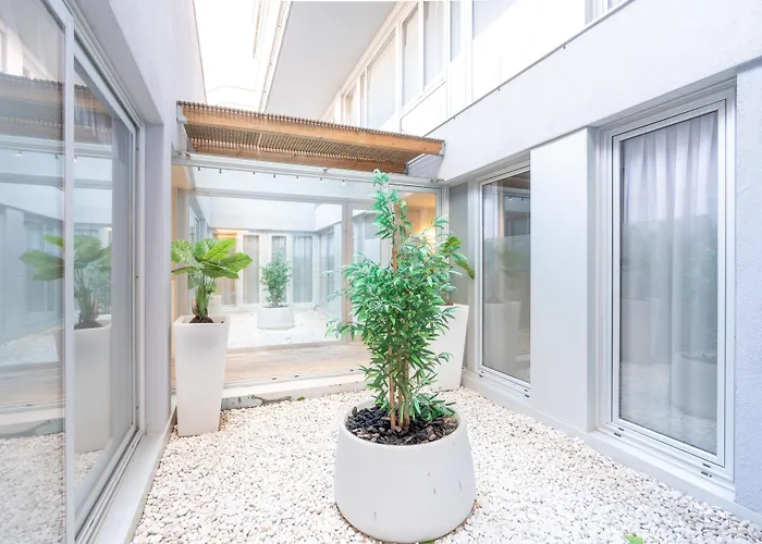 Serennia Fira Gran Via Exclusive Rooms
