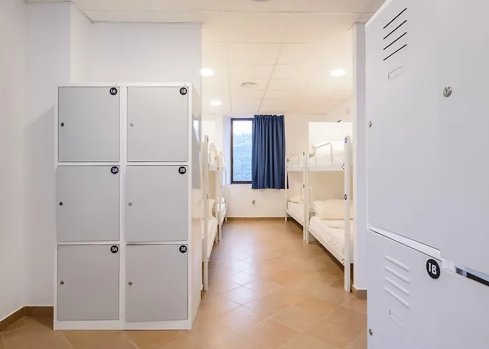 Benarrabá Hostel