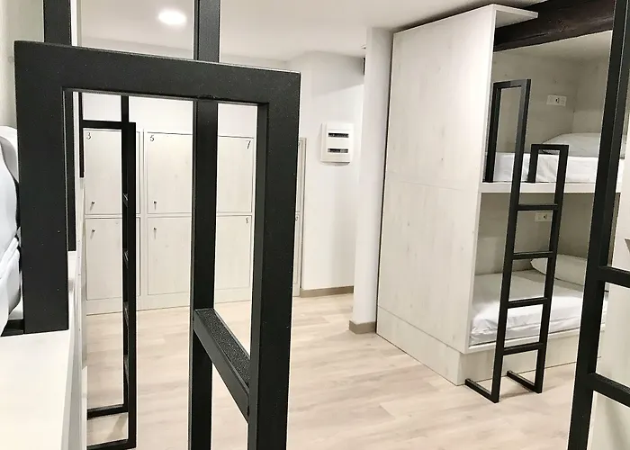 Hostel Quartier Leon Jabalquinto