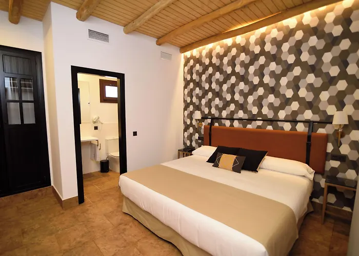 Hostal Santa Habitaciones Aldea del Rocío
