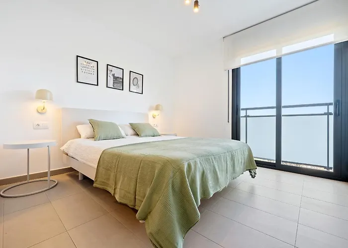 Hauzify I Apartaments Coral