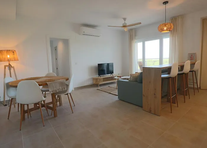 Nuevo Portil Con Vistas
