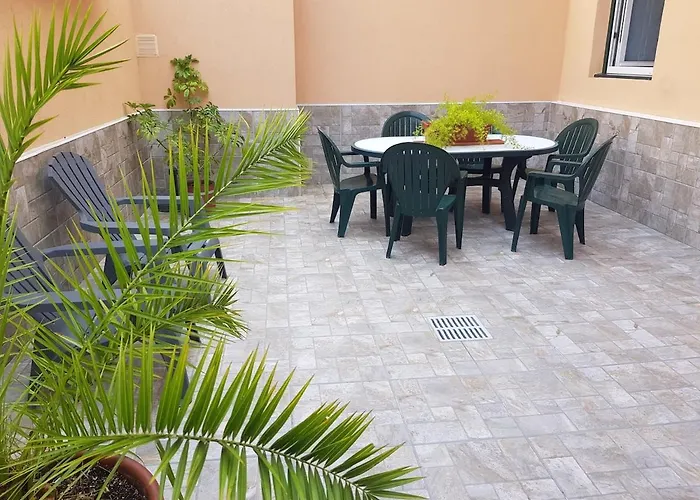 Alojamiento Con Gran Terraza En El Centro De Irun