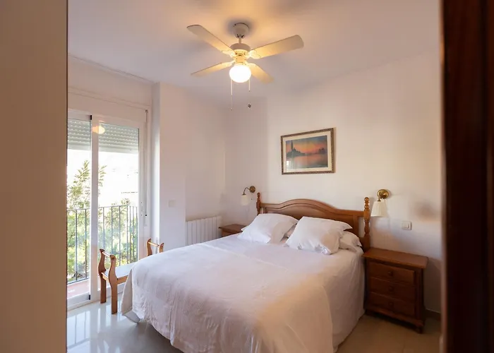 Apartamentos Miguel Angel