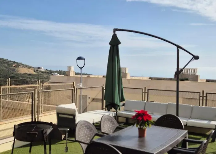Adosado Familiar 160 M, 2 Piscinas, Vistas Al Mar Y Montana, 7 Personas, Wifi, Mascotas, Cuna