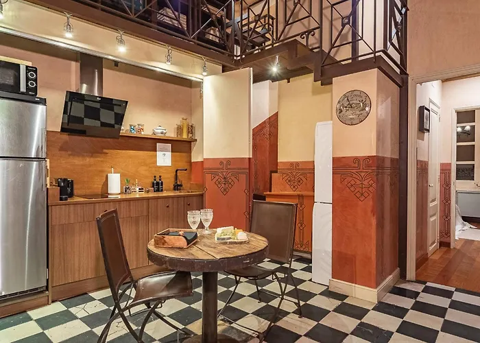 Casa Indiana En El Corazon De Begur Con Azotea