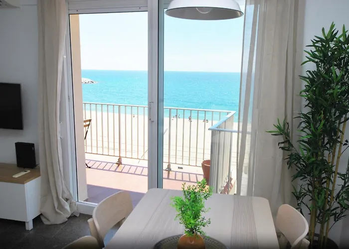 Premia Palm View