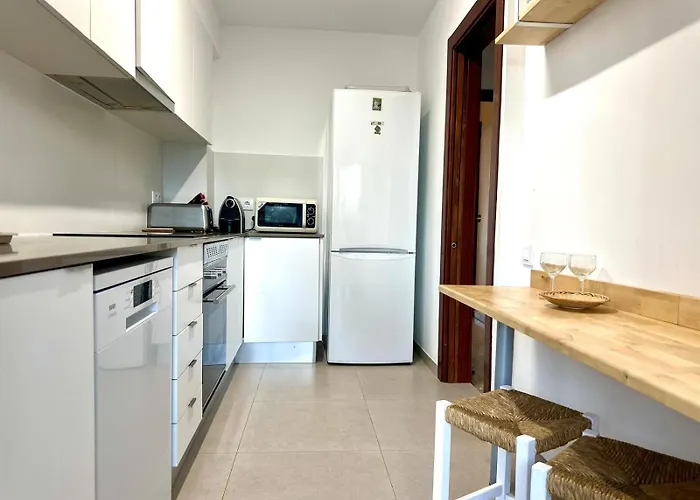 Large Apartment With Sea Views