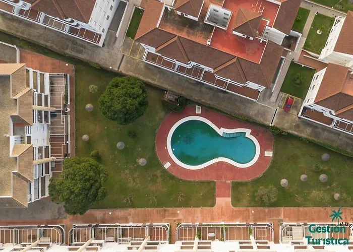 Bonito piso con piscina y pádel