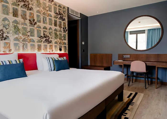 Motel One Madrid-Plaza De Espana