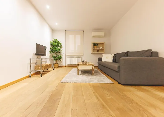 Bravissimo Forca 17, Barri Vell Apartments