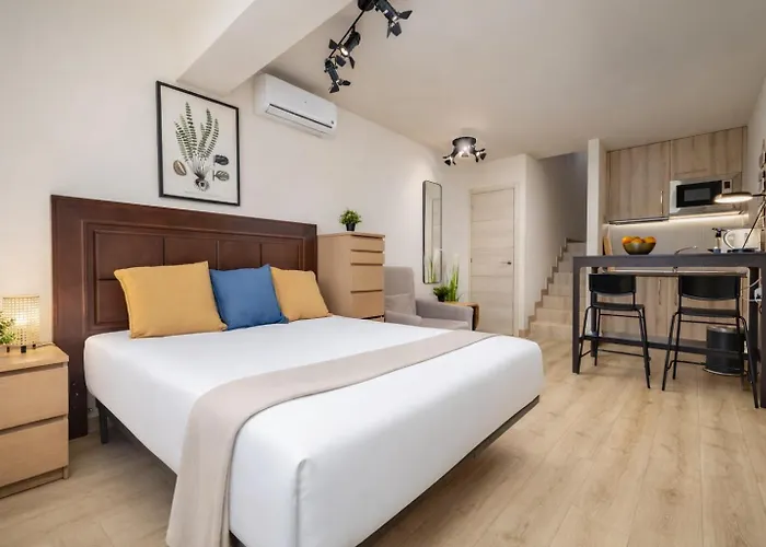 Beachfront Design Lux Studio Apartment