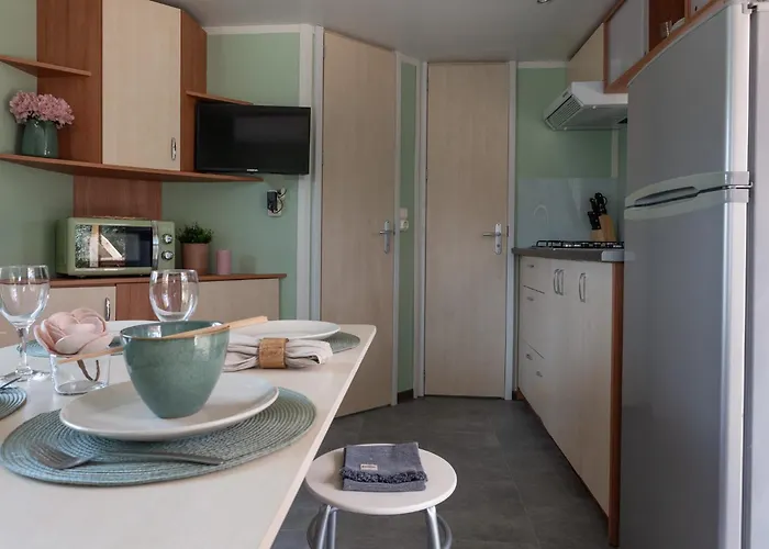 Nomad Haux L'Escala 0