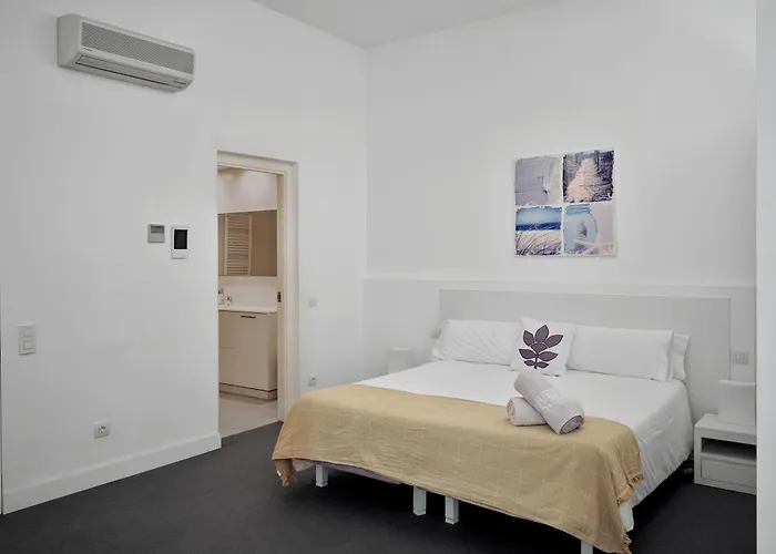 Villa In Sitges With Pool, Jacuzzi, Bbq, View, Ac, 12Pax