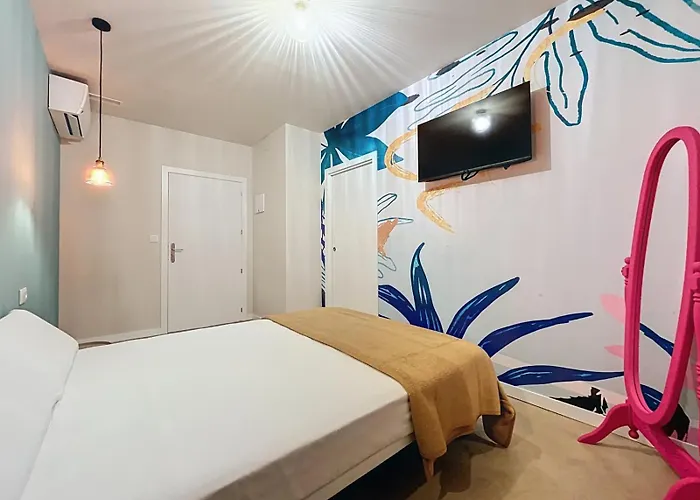 Lemon Hostel Altea habitaciones privadas y compartidas