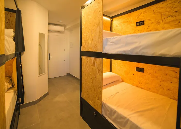 Hostel Nixar
