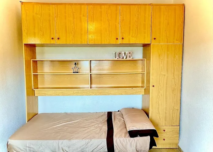 El Cortijo de Beselga a cielo abierto casa en la montaña de tres habitaciones con piscina privada