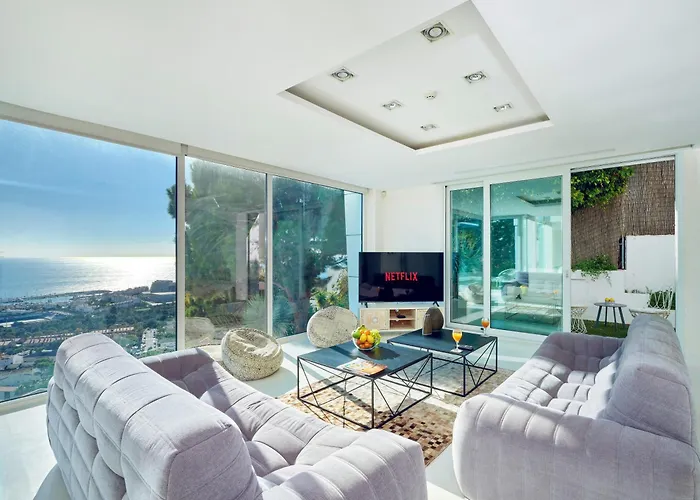 Villa In Sitges With Pool, Jacuzzi, Bbq, View, Ac, 12Pax
