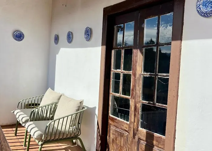 Casa de Piedra y Lombera