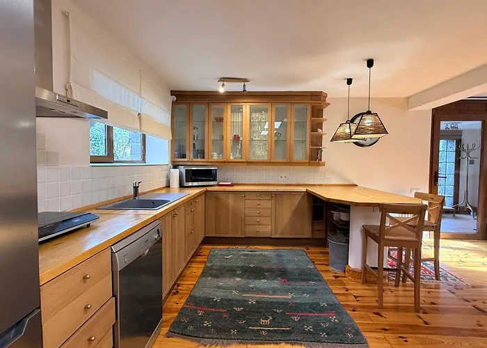 Spacious, independent apartment