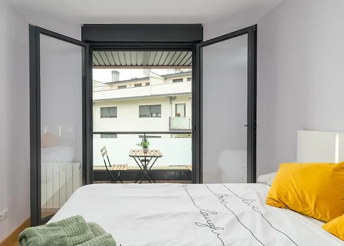 Bonito piso con piscina y garaje