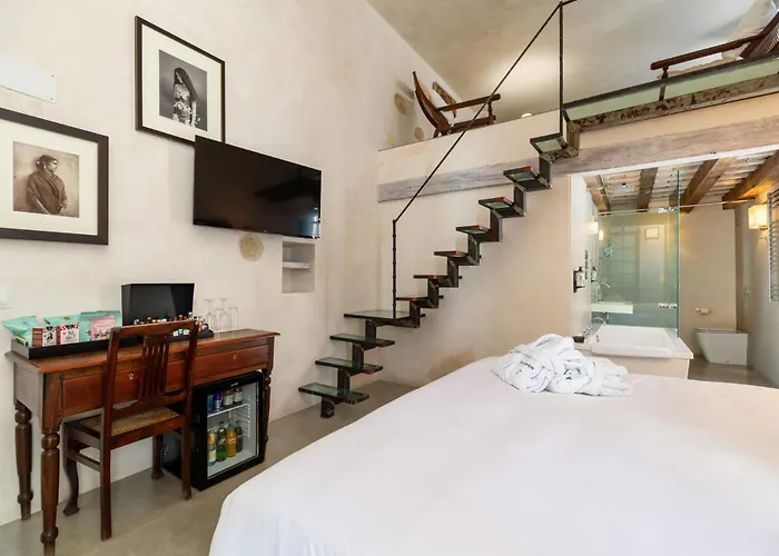 Hotel Boutique V - By Grupo Tribu