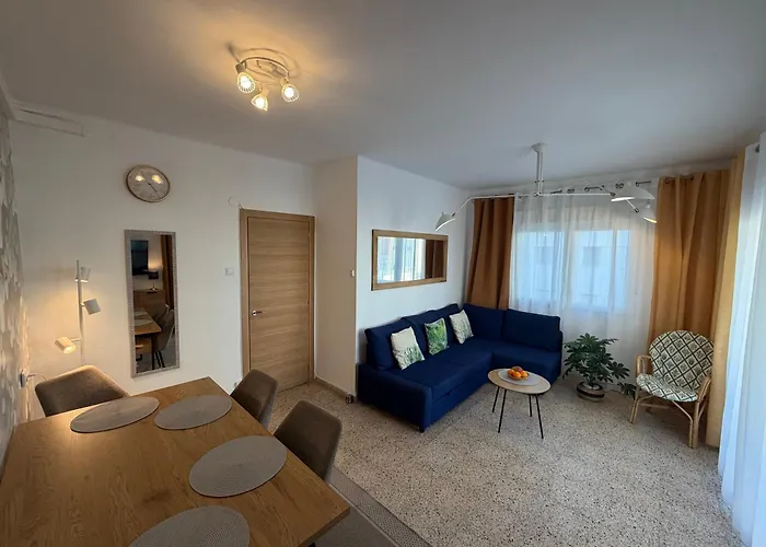 Lovely Family Apartment 2 Min. From The Beach