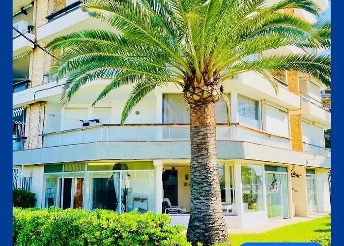 Piso Delante De La Playa La Pineda Con 2 Habitaciones