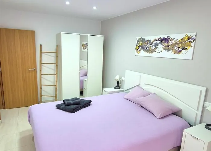Citadel Oliva 4P Roses, Beach & Centre, Private Parking, Terrace