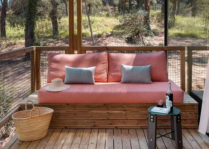 Mobil home avec terrasse à San Sebastián - API-1-52-463