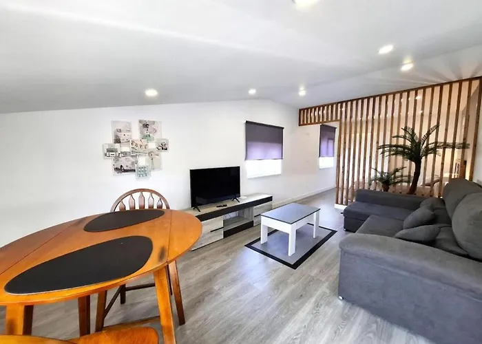 Atico Deluxe Limosa romántico moderno junto al mar