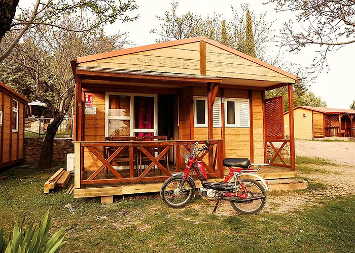 Camping Castillo De Loarre