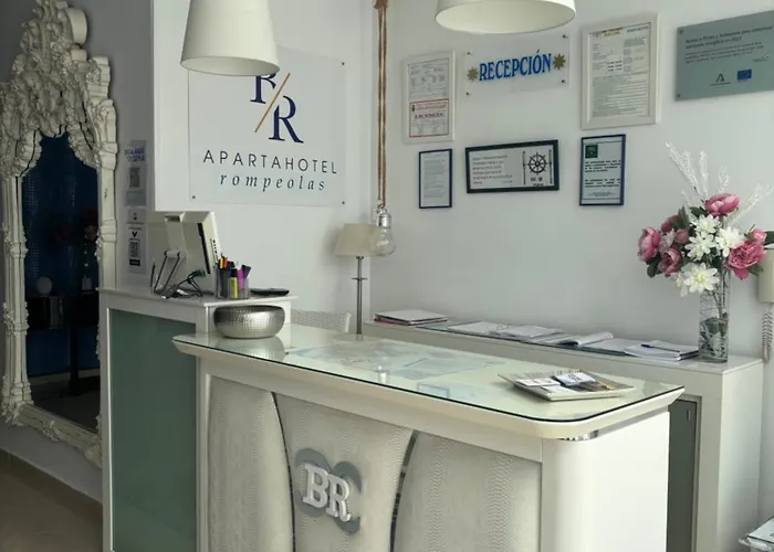 Apartahotel Rompeolas
