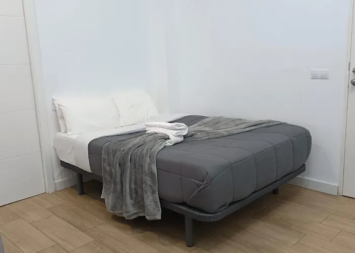 Rockside Residences Suites La Linea VII