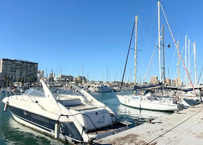 Escápate al Sol Apartamento con Piscina y Playa Cercana