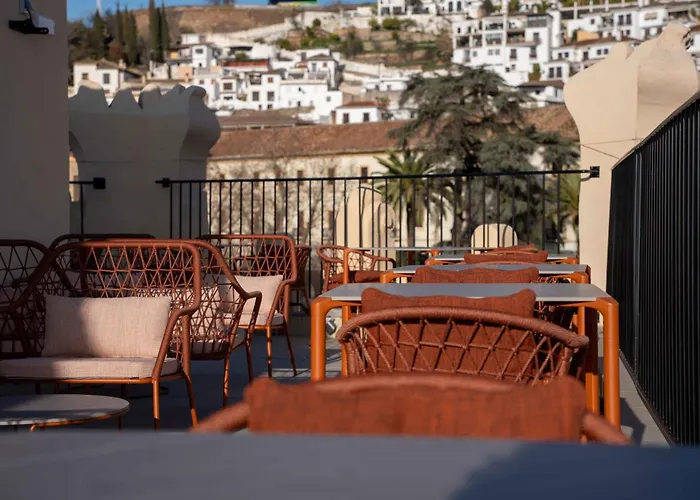 The Central House Granada Elvira