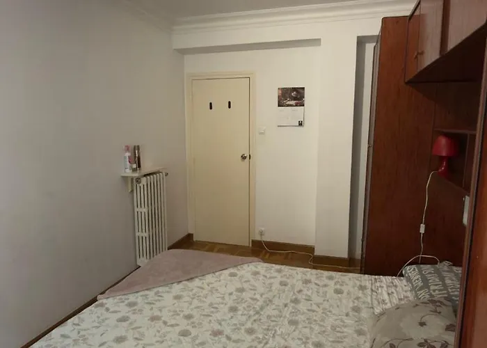 Private Room San Fermin-Short Walking Distance To The Center