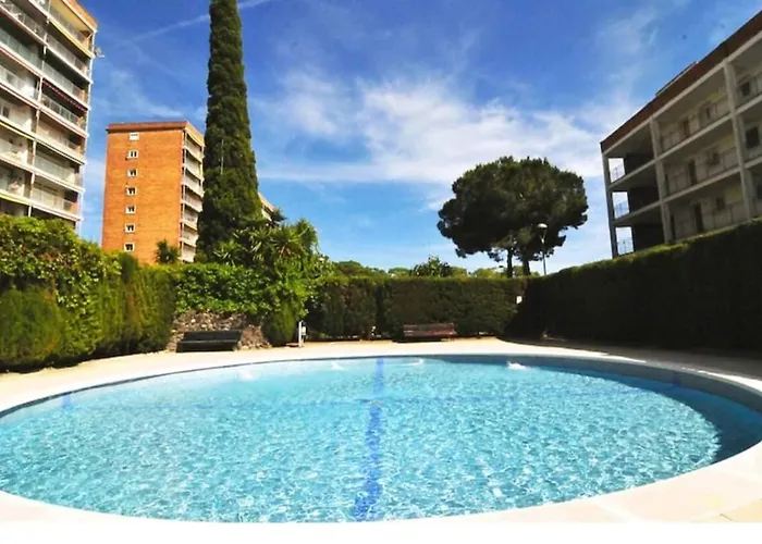 Oasis In Santa Susanna, Amazing Apartment With Pool