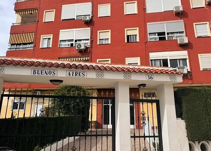 Apartamento con piscina, playa y cerca de Valencia