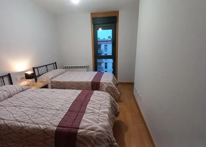 Piso de 2 dormitorios y garaje junto a Valladolid