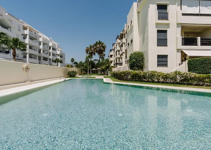 Vistas Mar & Golf, Terraza Acristalada, Playa Granada, Parking & Ev