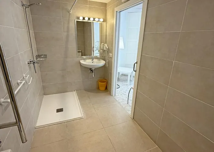 Hostal Villa Verde-Adults Only