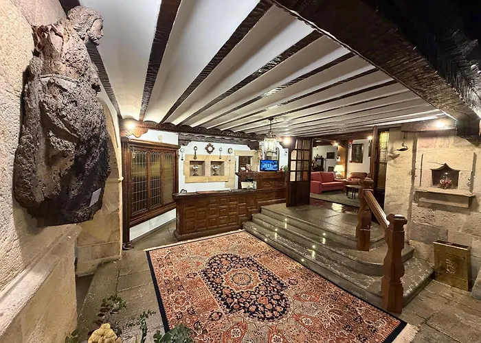 Hotel Santillana