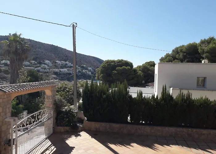 Apartamento en Moraira con piscina 100 m de la playa