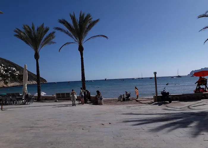 Apartamento en Moraira con piscina 100 m de la playa